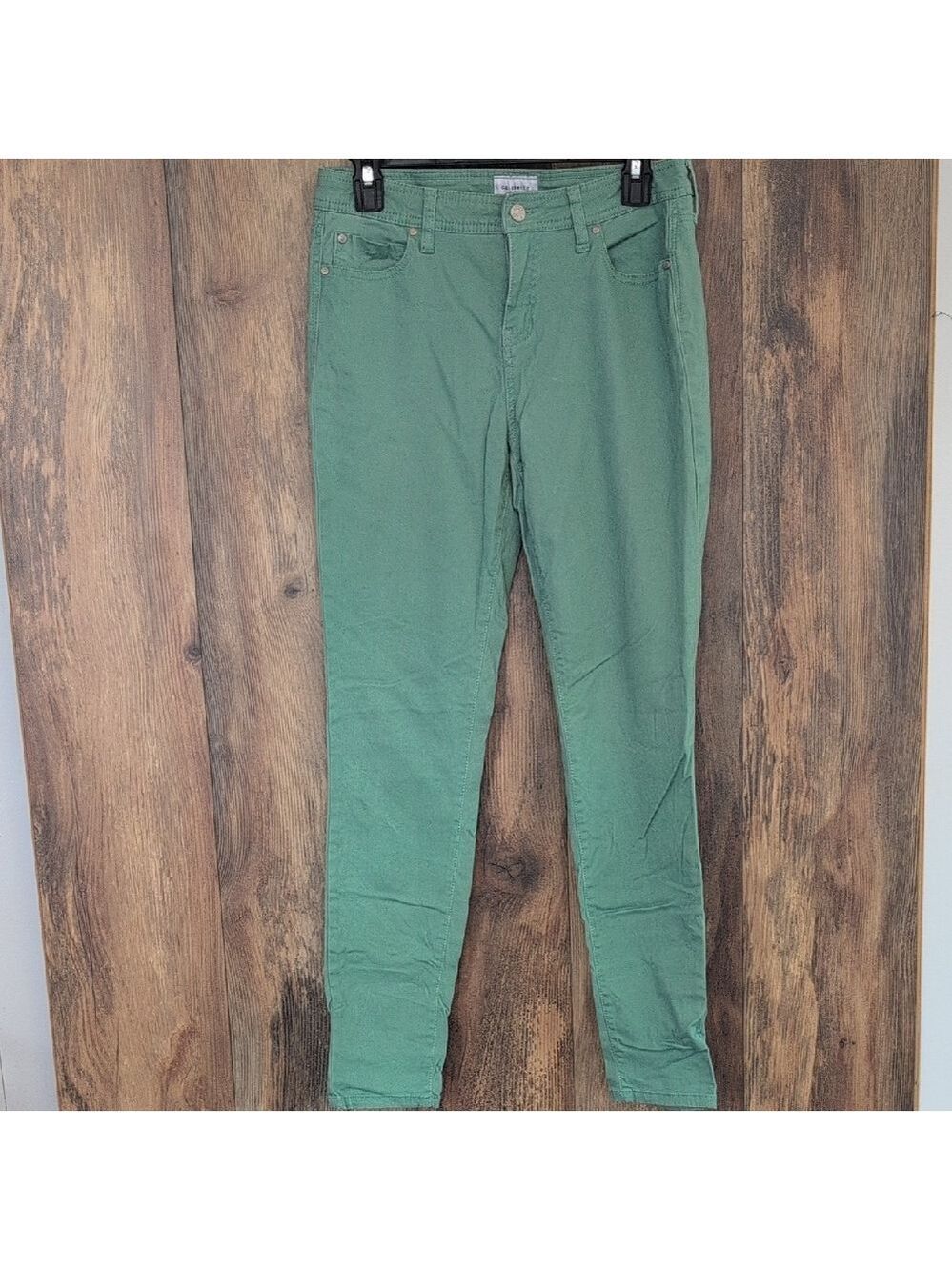 Celebrity Pink High Rise Green Skinny Jeans 5/27                   160JH